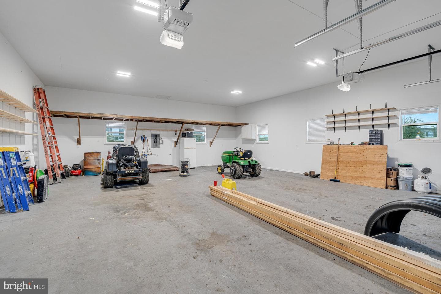 60 Armory Drive photo 35