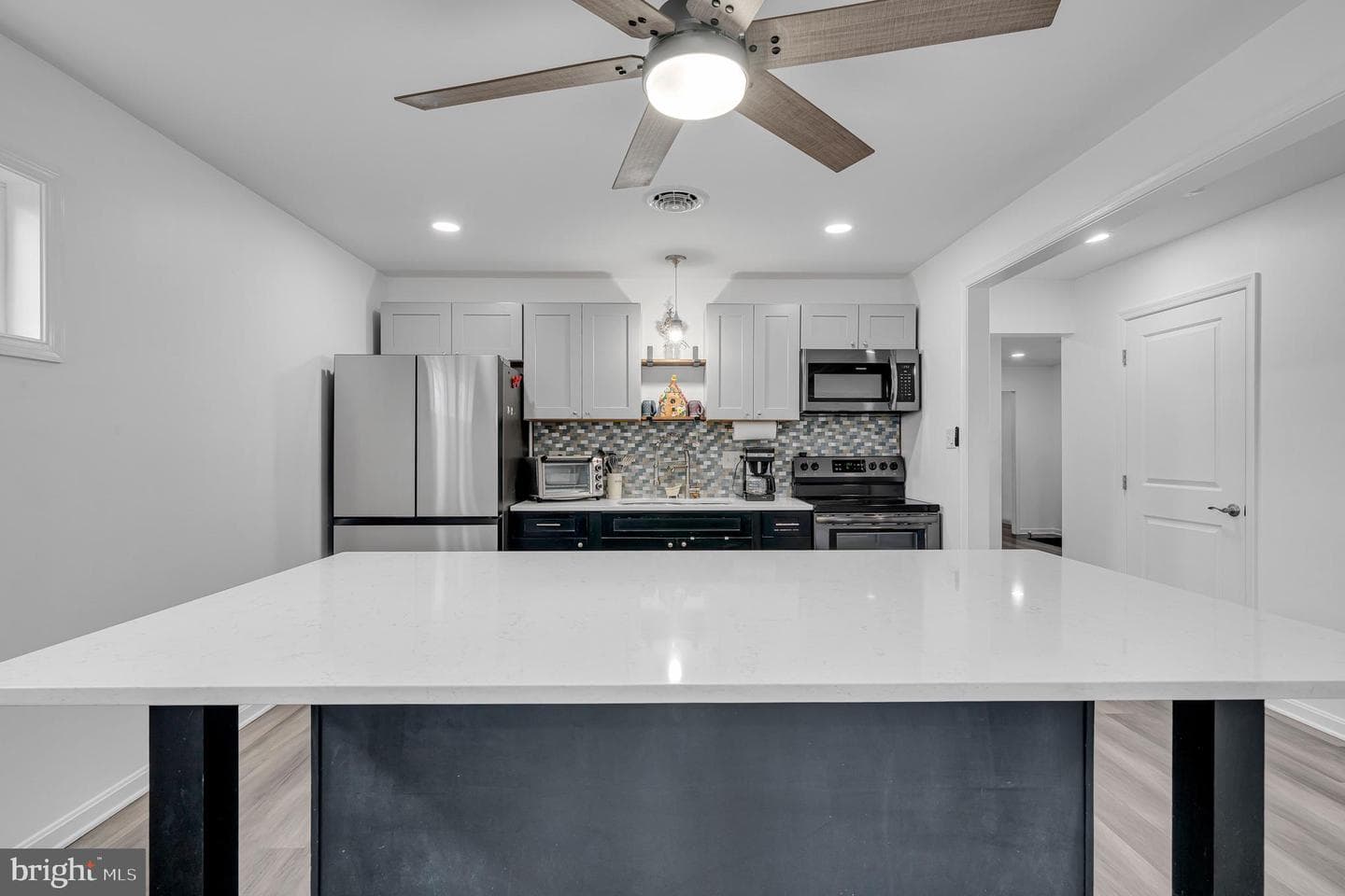 60 Armory Drive photo 4