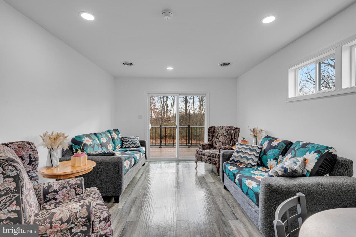 60 Armory Drive photo 6