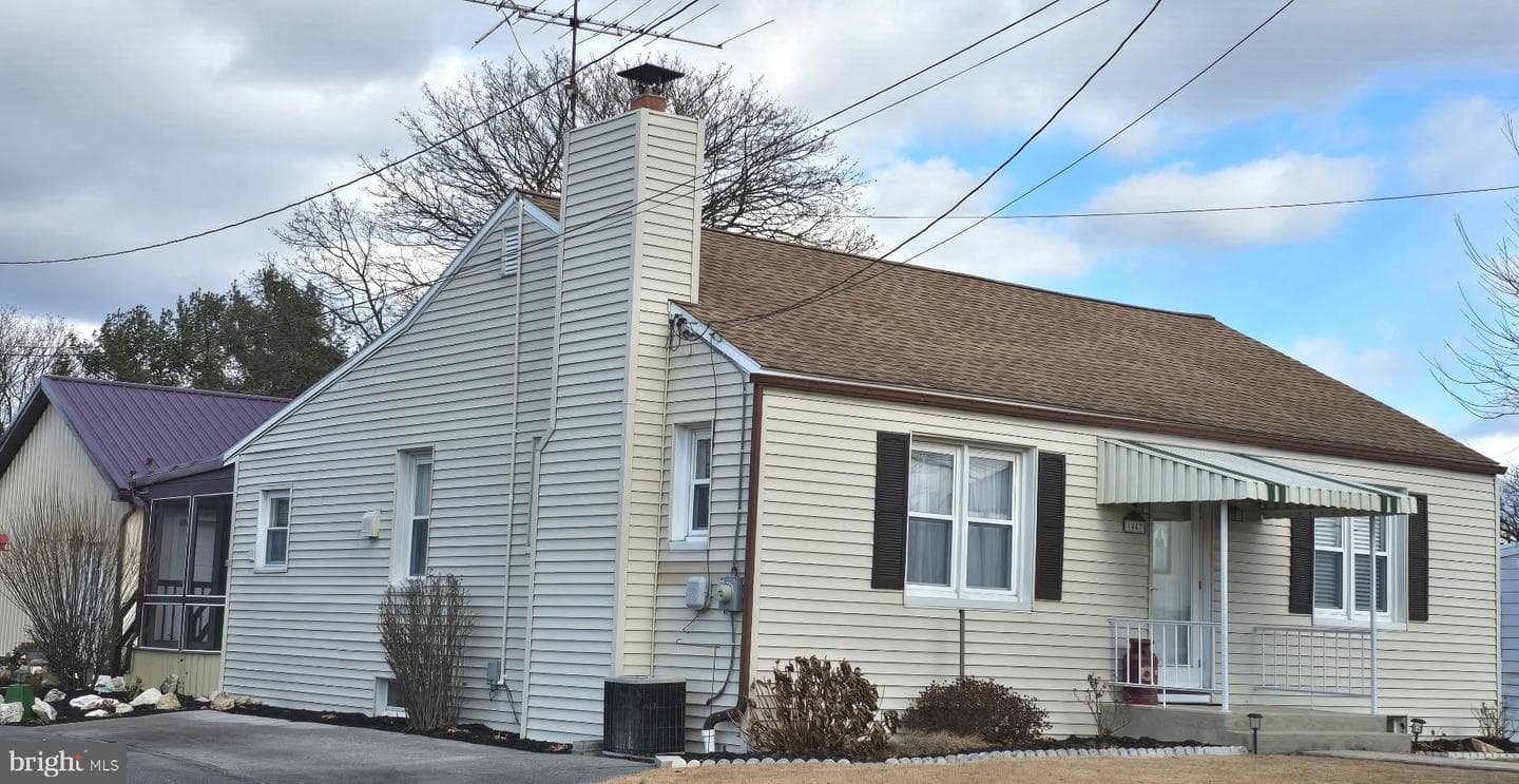 1447 Crottlestown Rd, Chambersburg