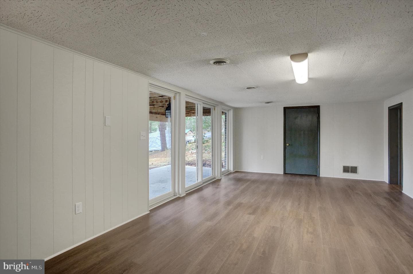 8147 Michaux Drive photo 32