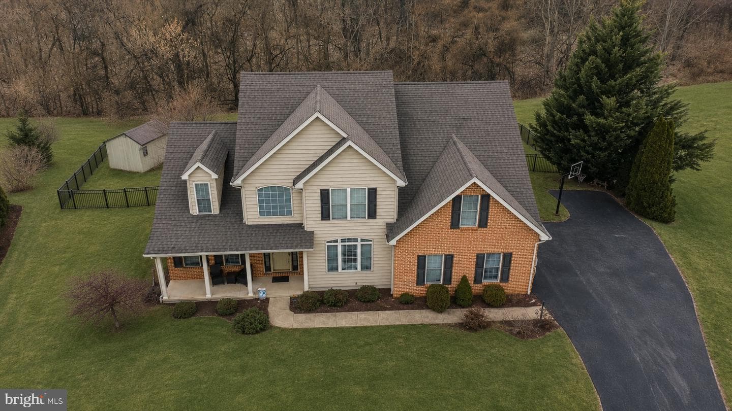 108 N Blackberry Lane photo 54