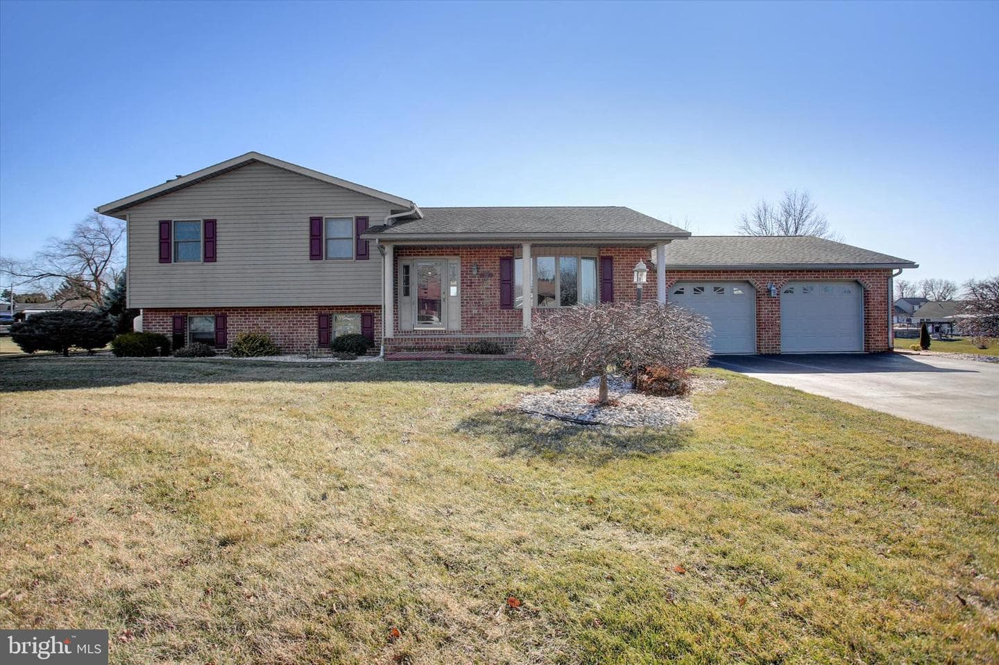 722 Mahantango Drive photo 4
