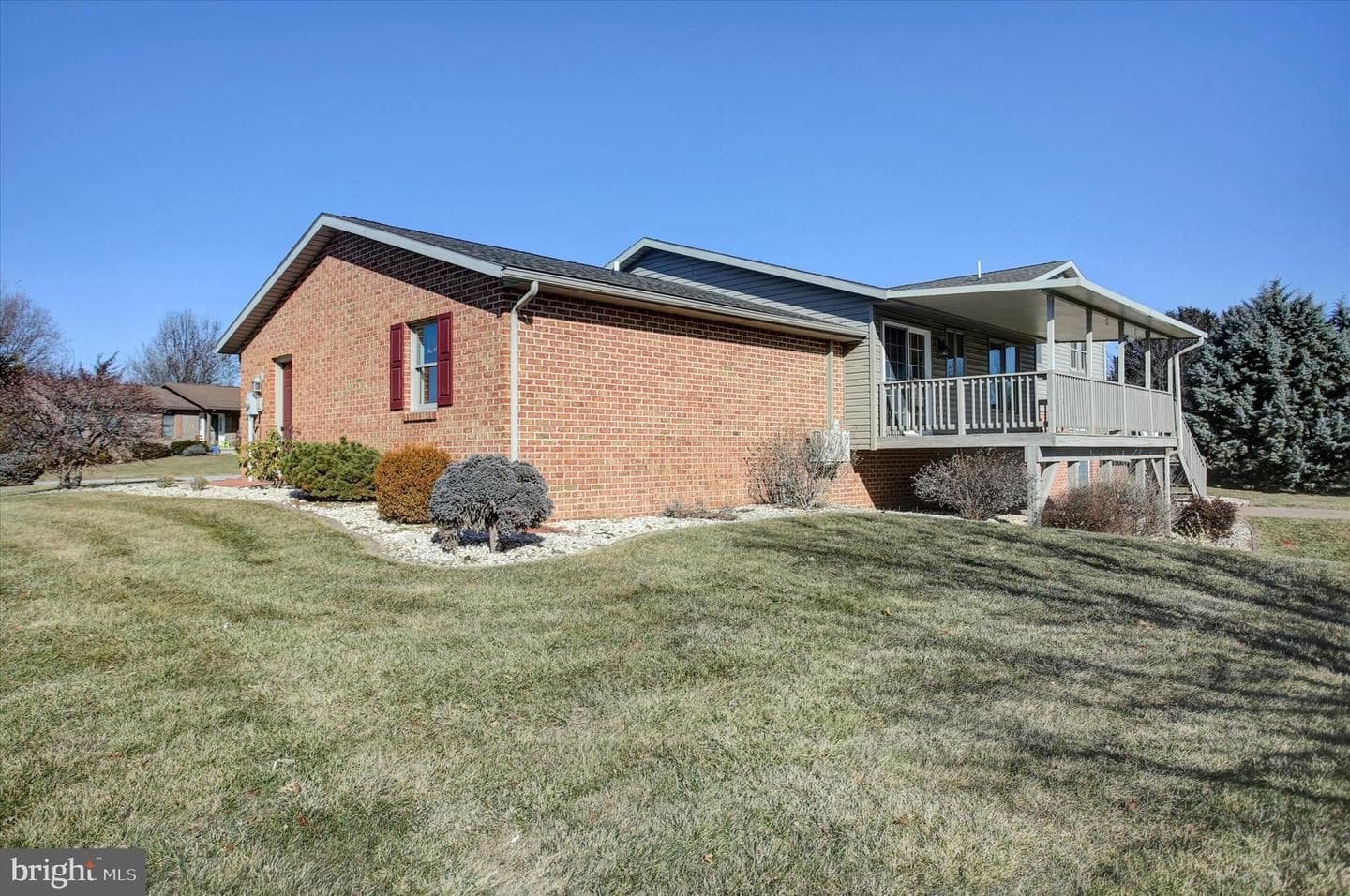 722 Mahantango Drive photo 45