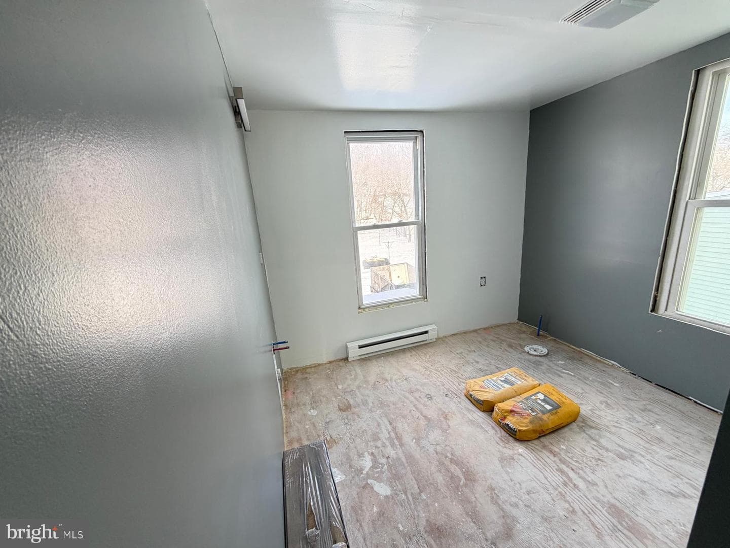 823 West Main Street photo 16