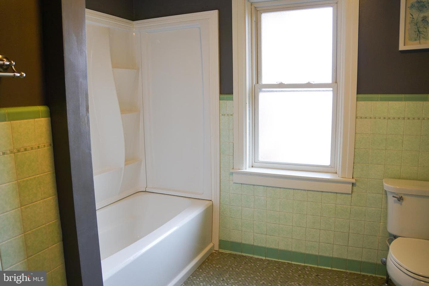 250 East Madison Street photo 53