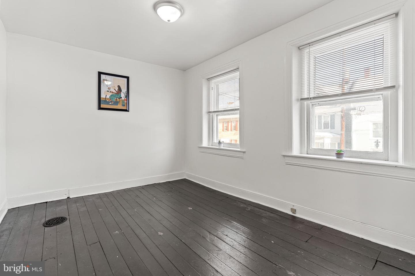 148 N Carlisle Street photo 35
