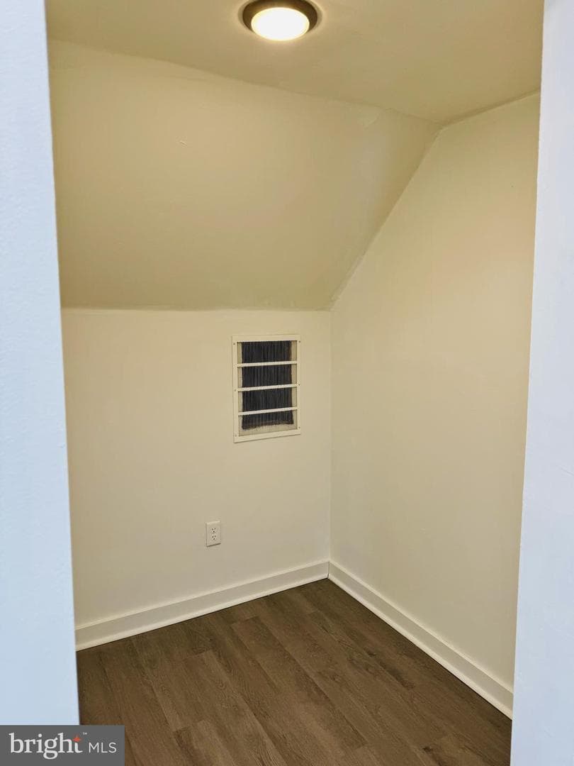 125 Anthony Highway photo 27