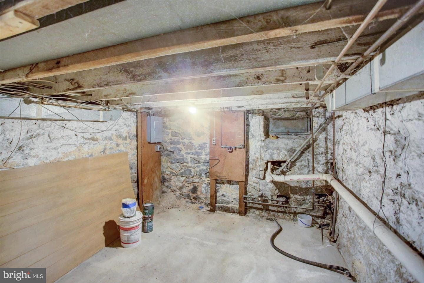 828 Broad Street photo 27