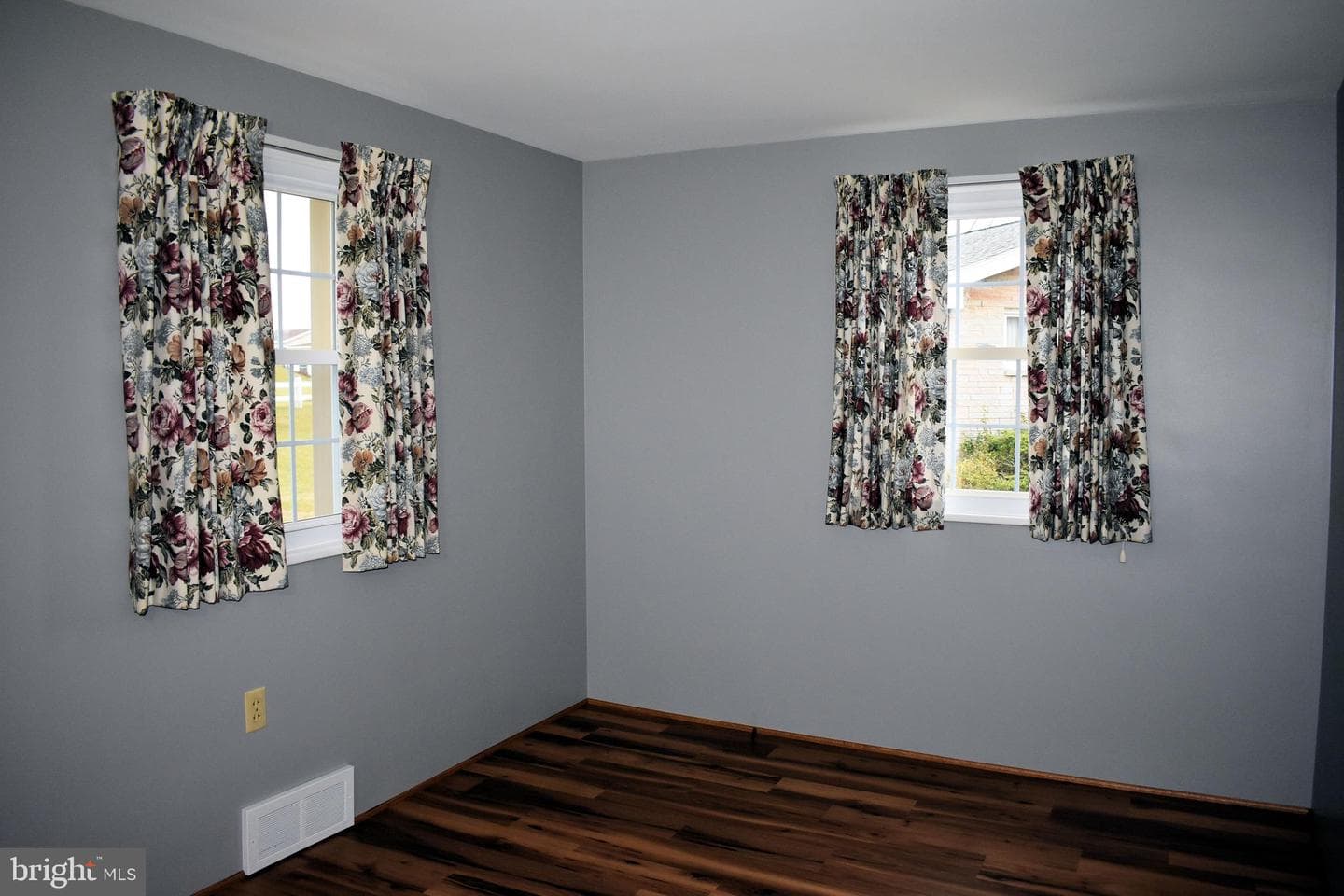 436 Grandview Avenue photo 9
