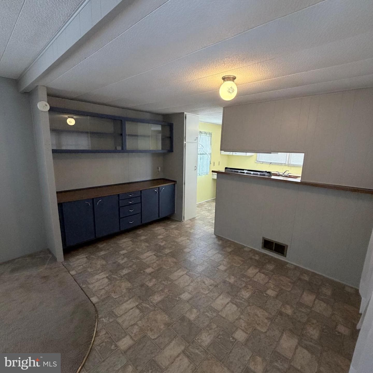 1437 Pleasant View Drive photo 9