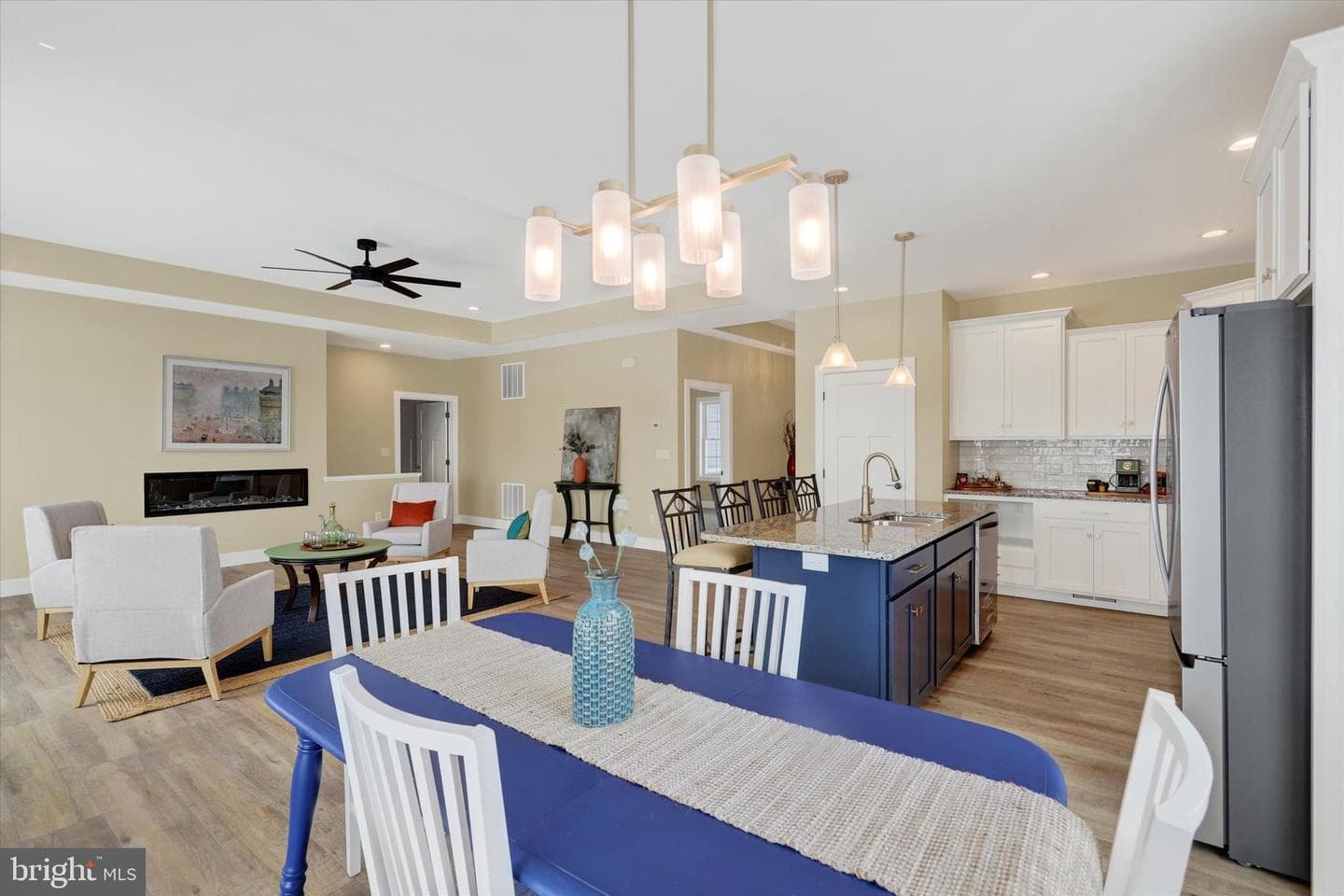 6195 Merion Drive photo 5