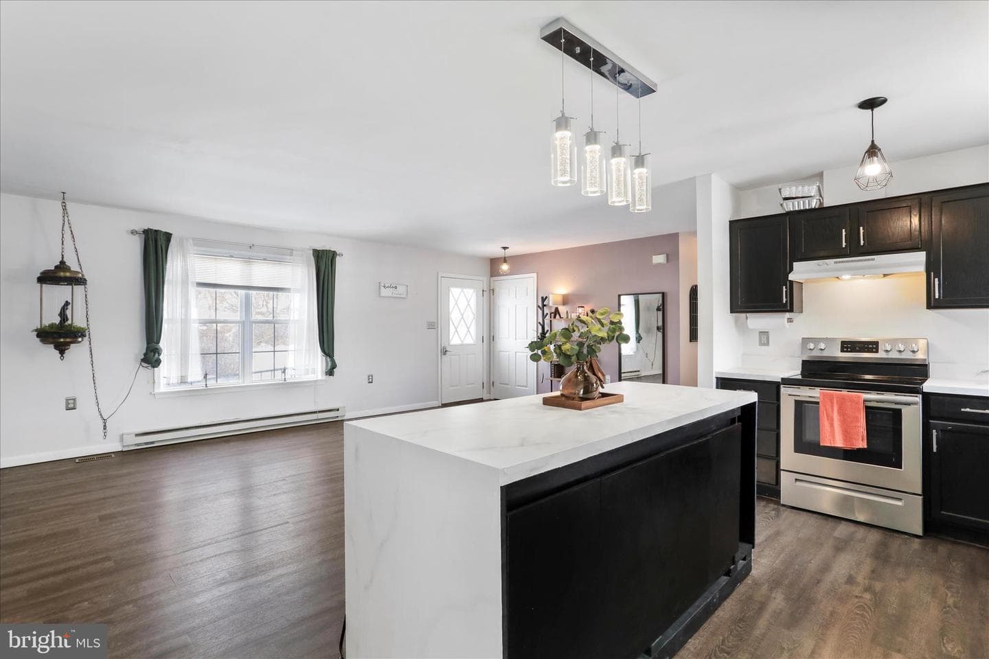 2828 Falling Spring Road photo 10