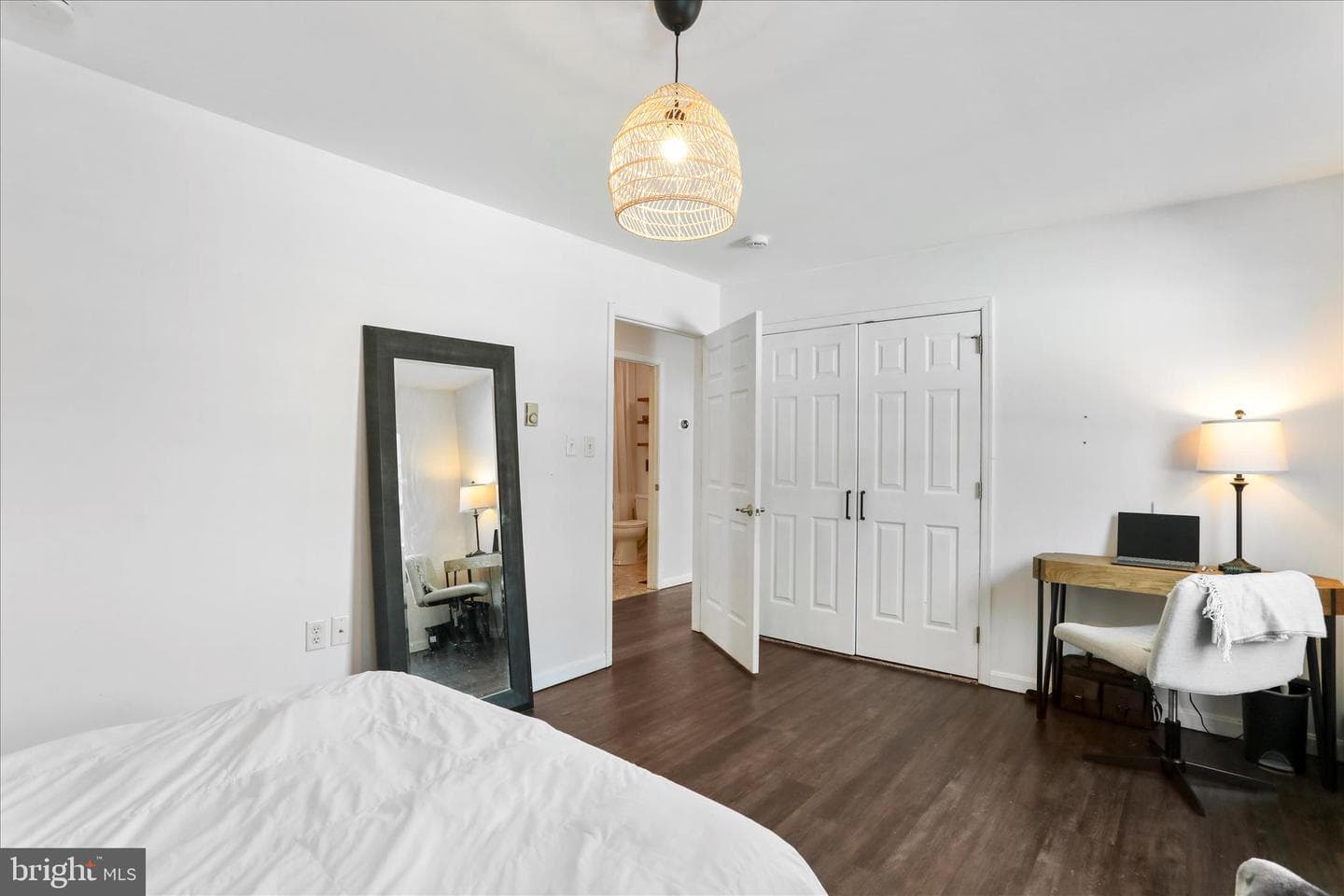 2828 Falling Spring Road photo 17