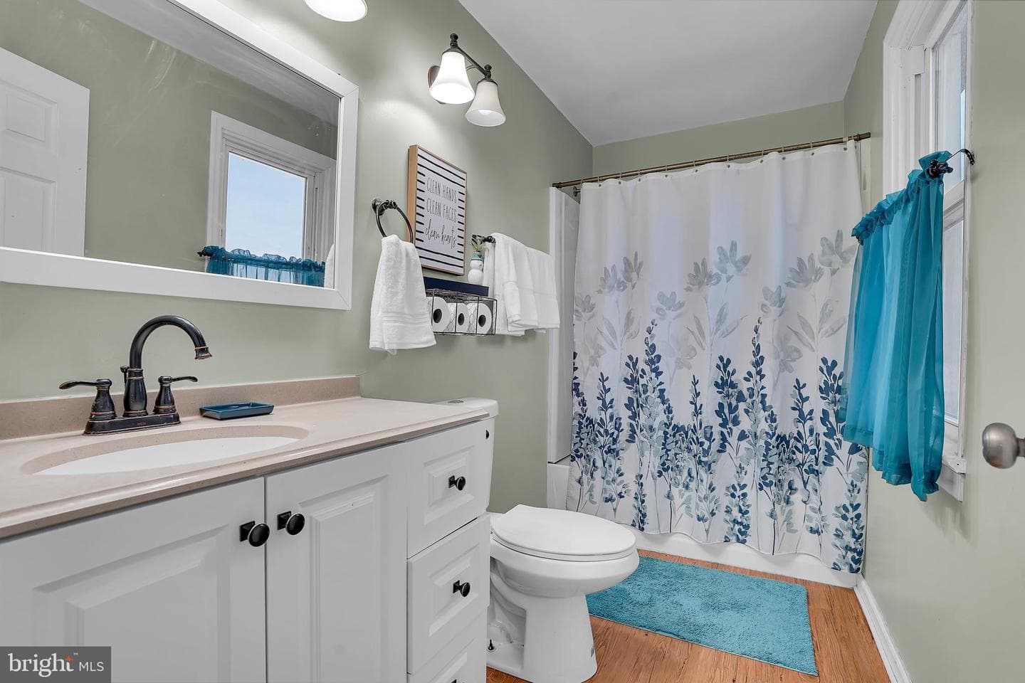 10808 Lincoln Way W photo 16