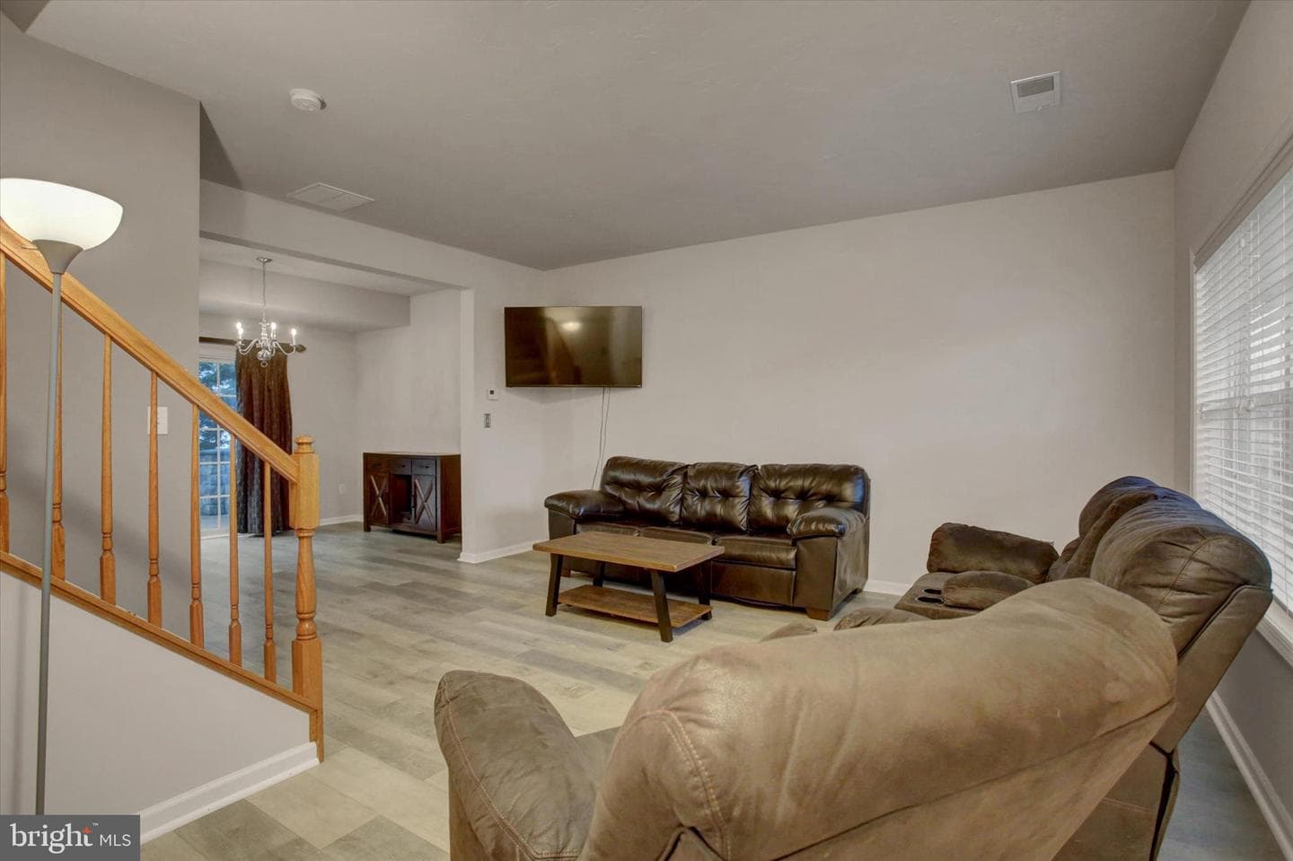 3552 Mountain Shadow Garth photo 7