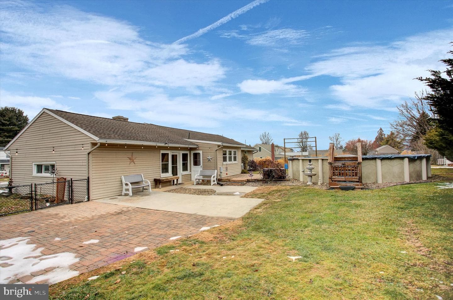 924 Blanchard Avenue photo 10