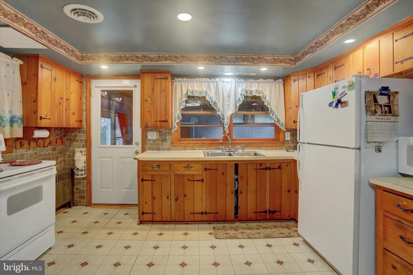 924 Blanchard Avenue photo 22