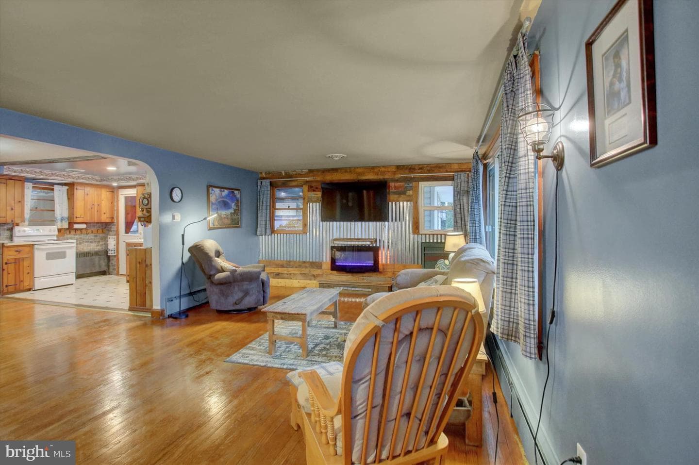 924 Blanchard Avenue photo 25