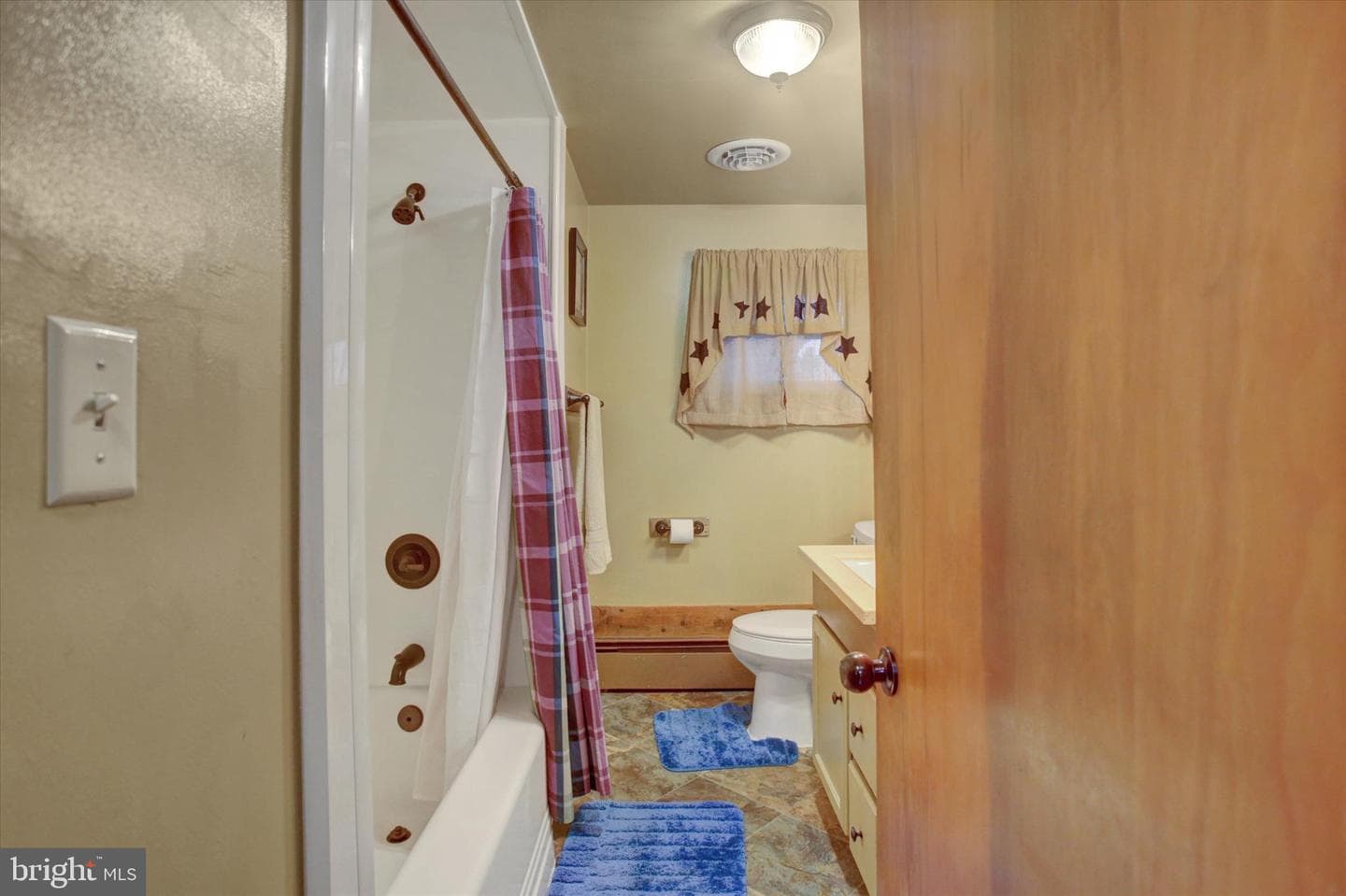 924 Blanchard Avenue photo 31