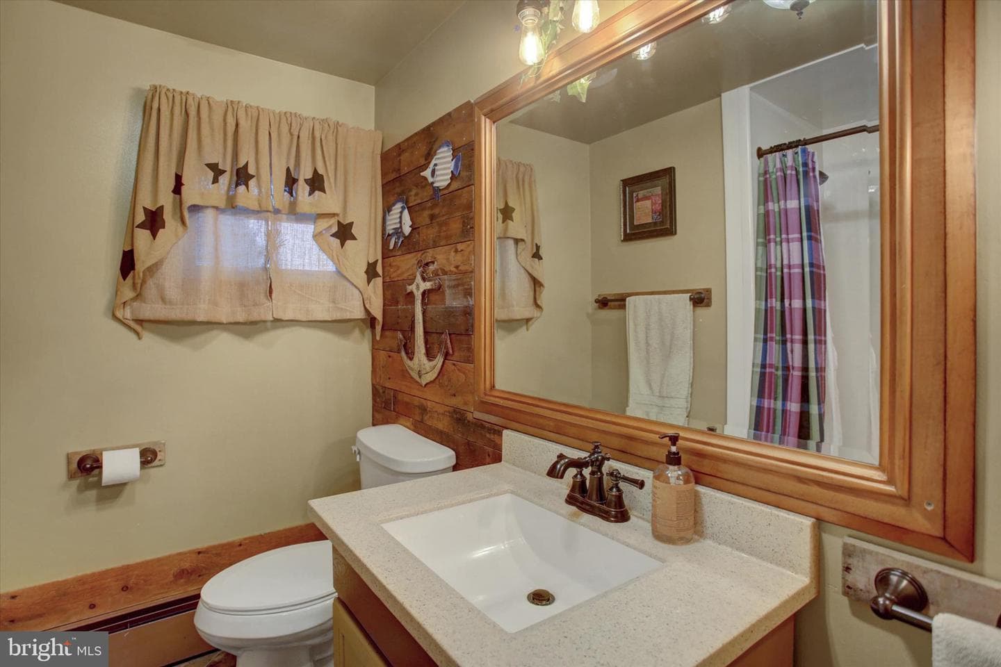 924 Blanchard Avenue photo 32