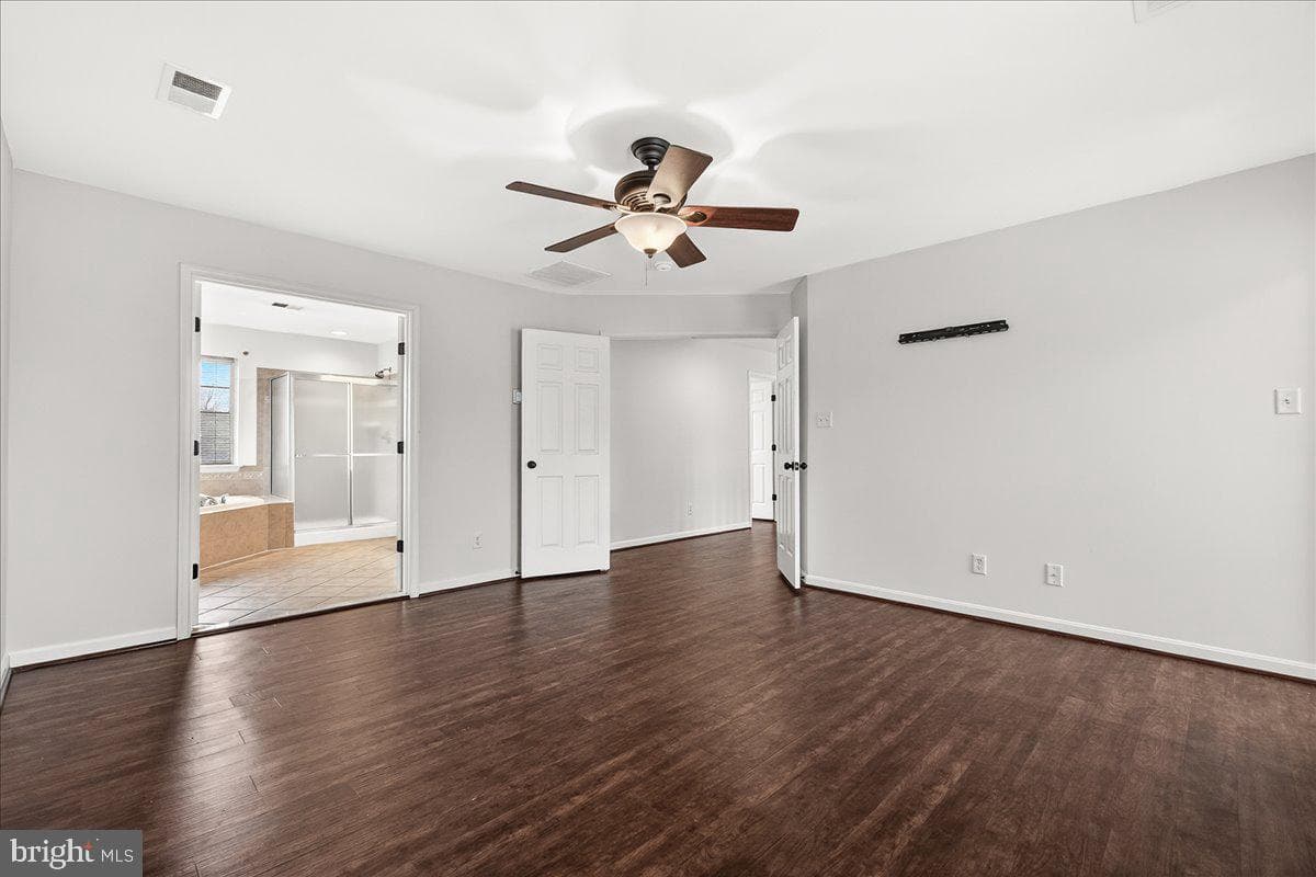 603 N Shannon photo 32