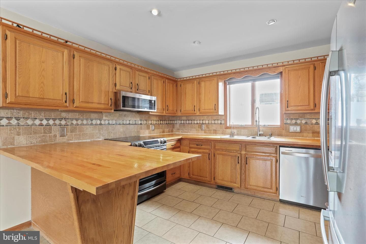 47 Emerald Drive photo 14