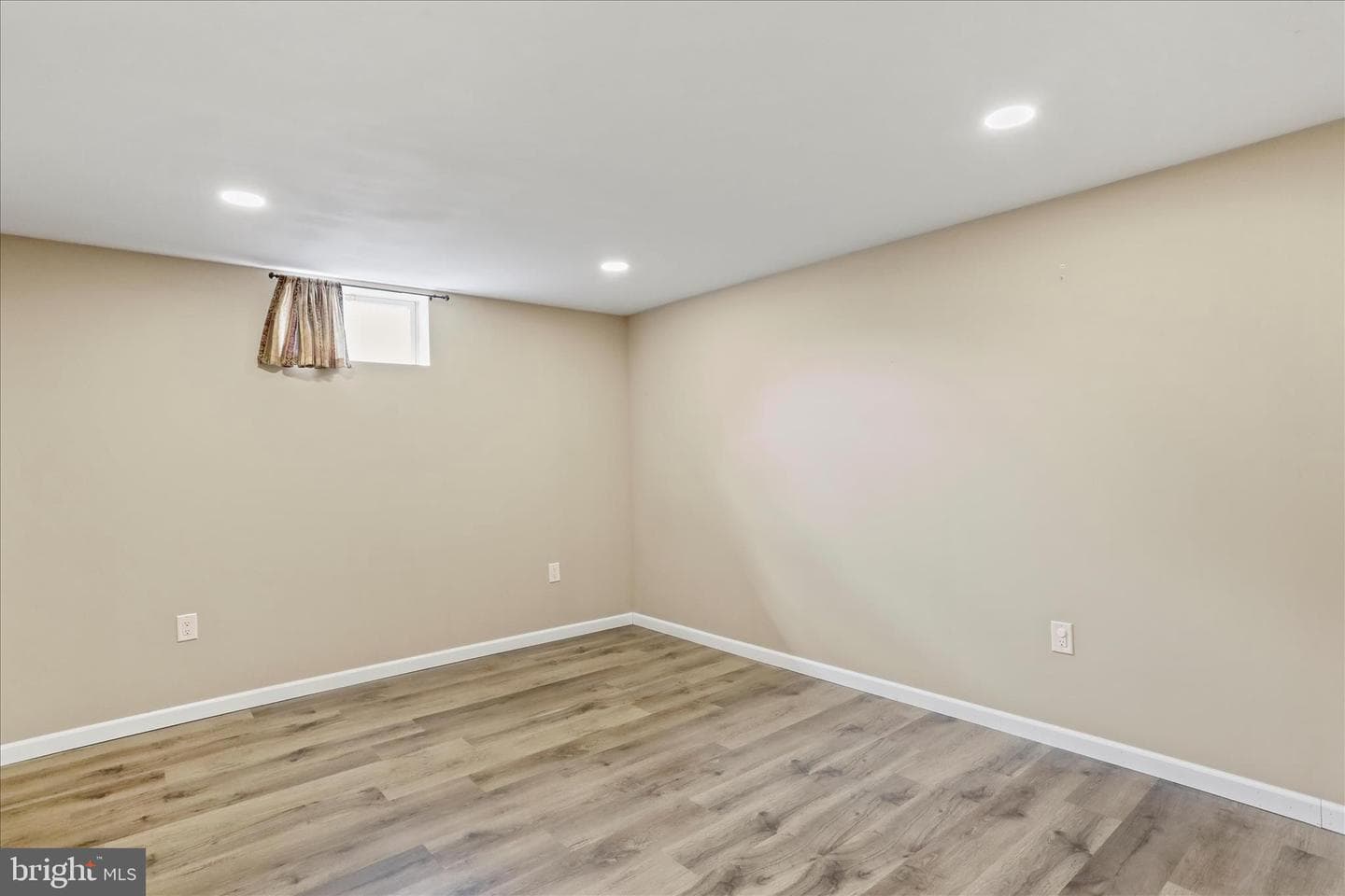 47 Emerald Drive photo 43