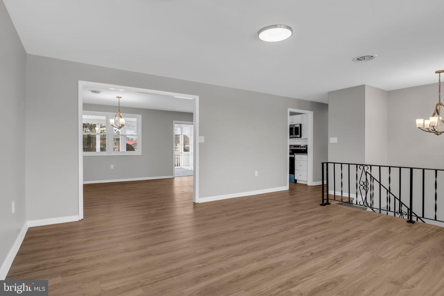 3879 Ricklyn Drive photo 3