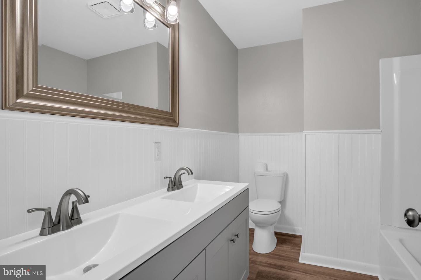 3879 Ricklyn Drive photo 9