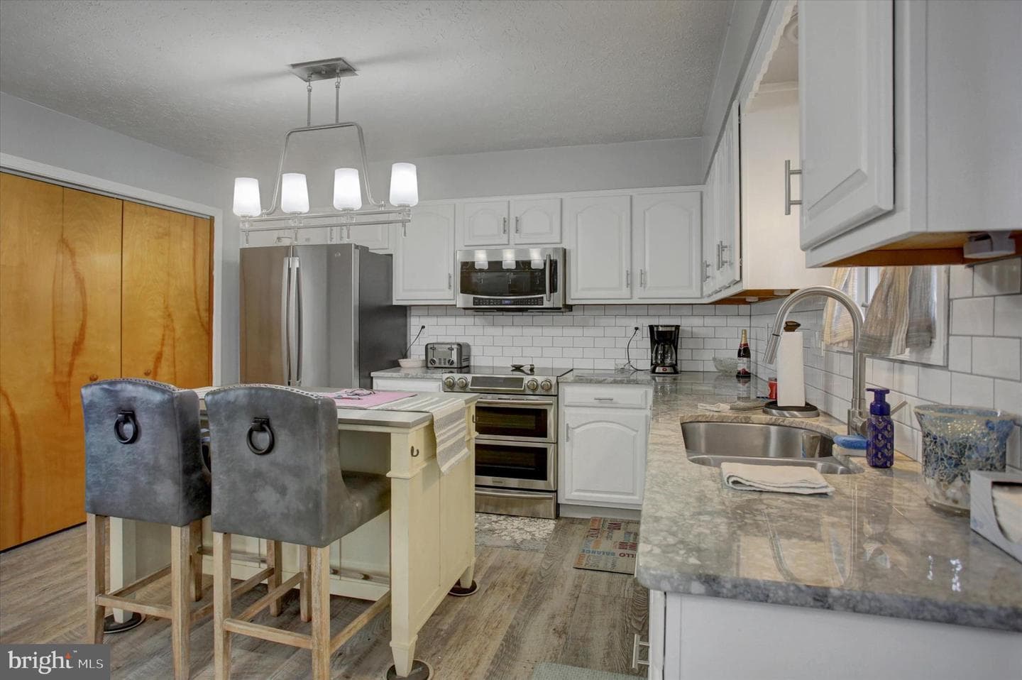 1077 Progress Road photo 9