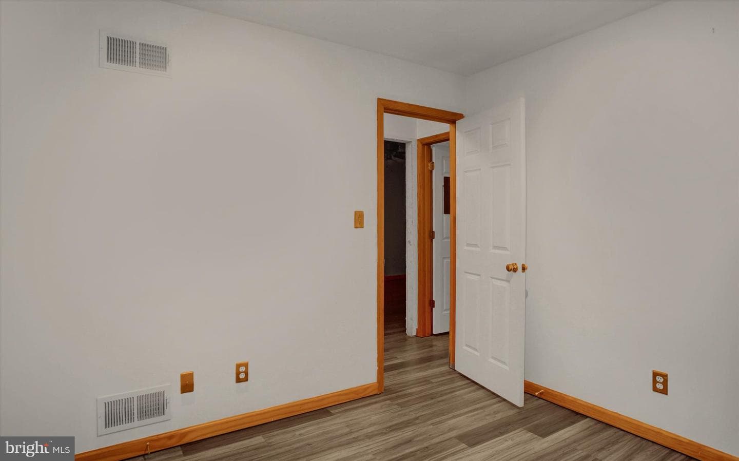 1760 Holly Lane photo 27