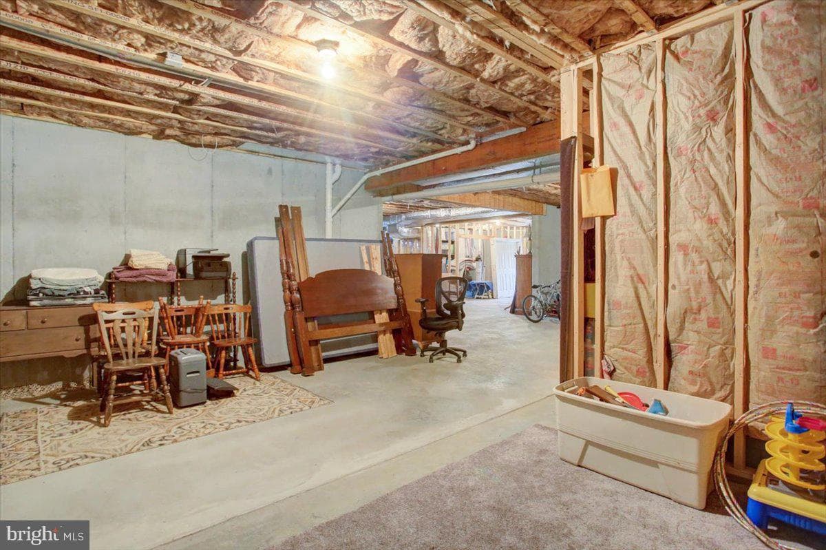 847 W King Street photo 60