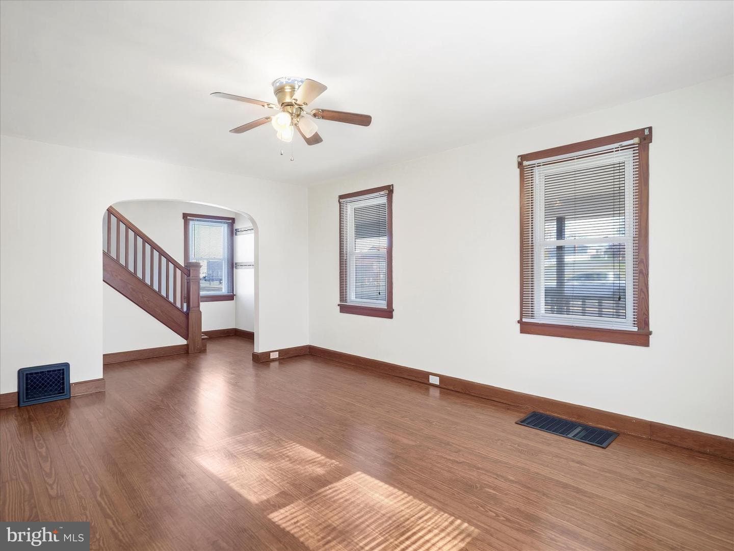 15444 Pennsylvania Avenue photo 9