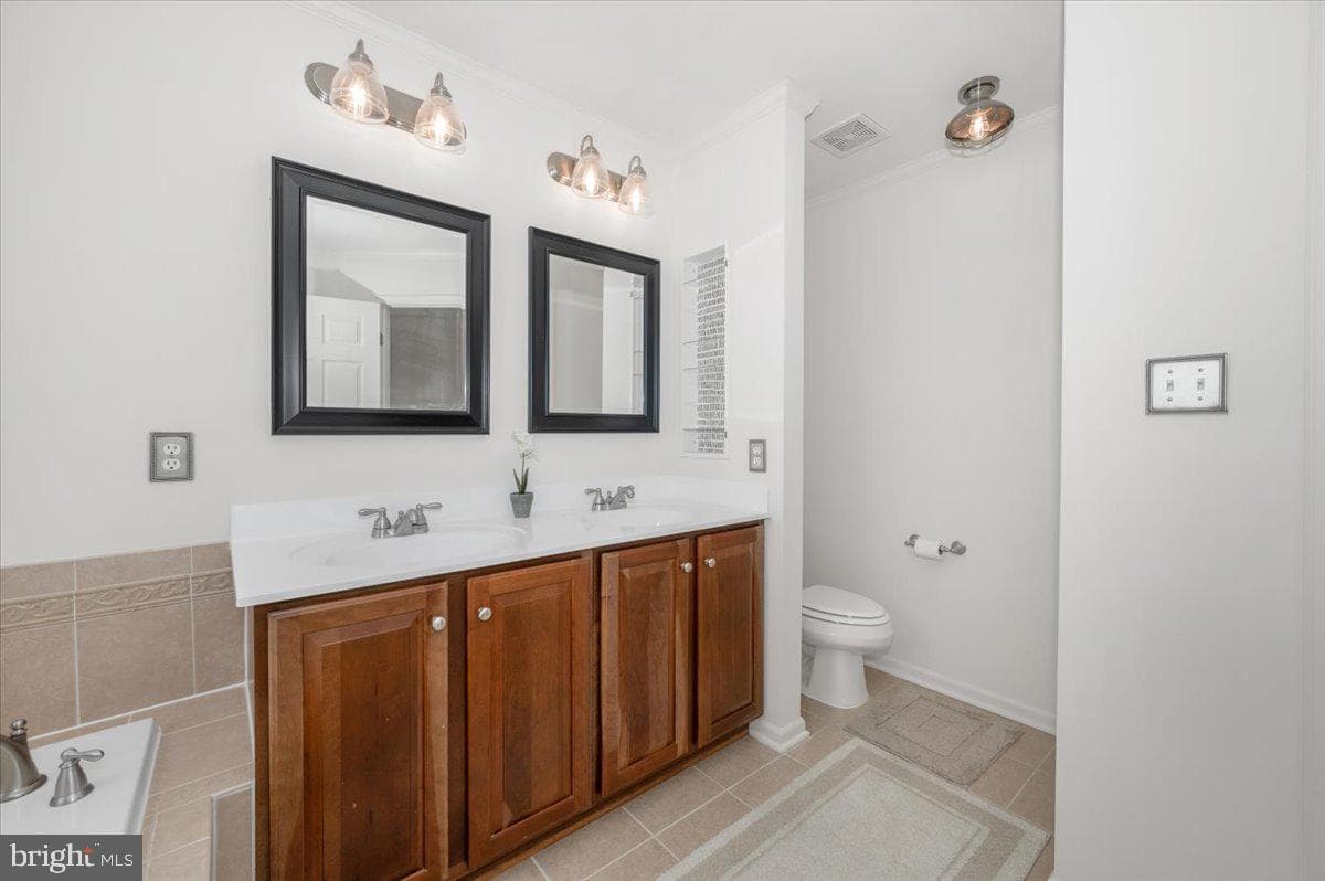 12436 N Welty photo 37