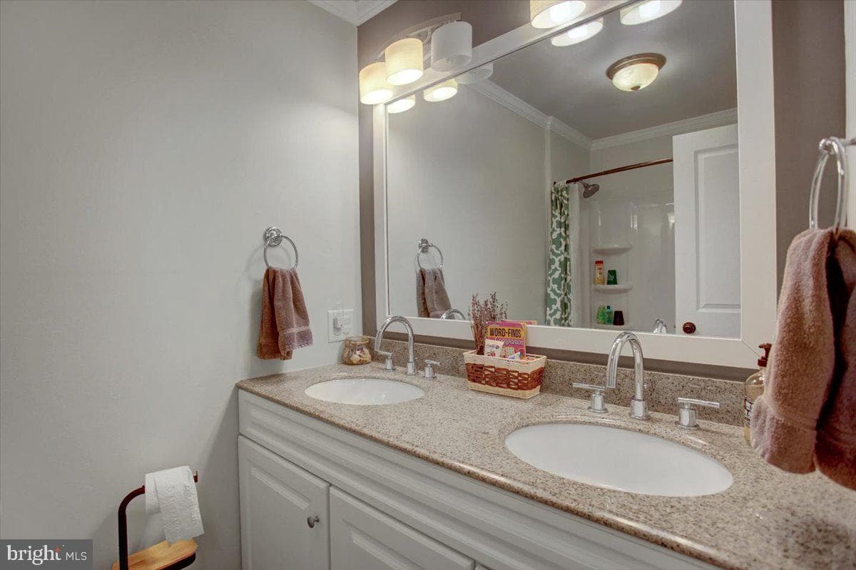 128 Hillside Drive photo 22