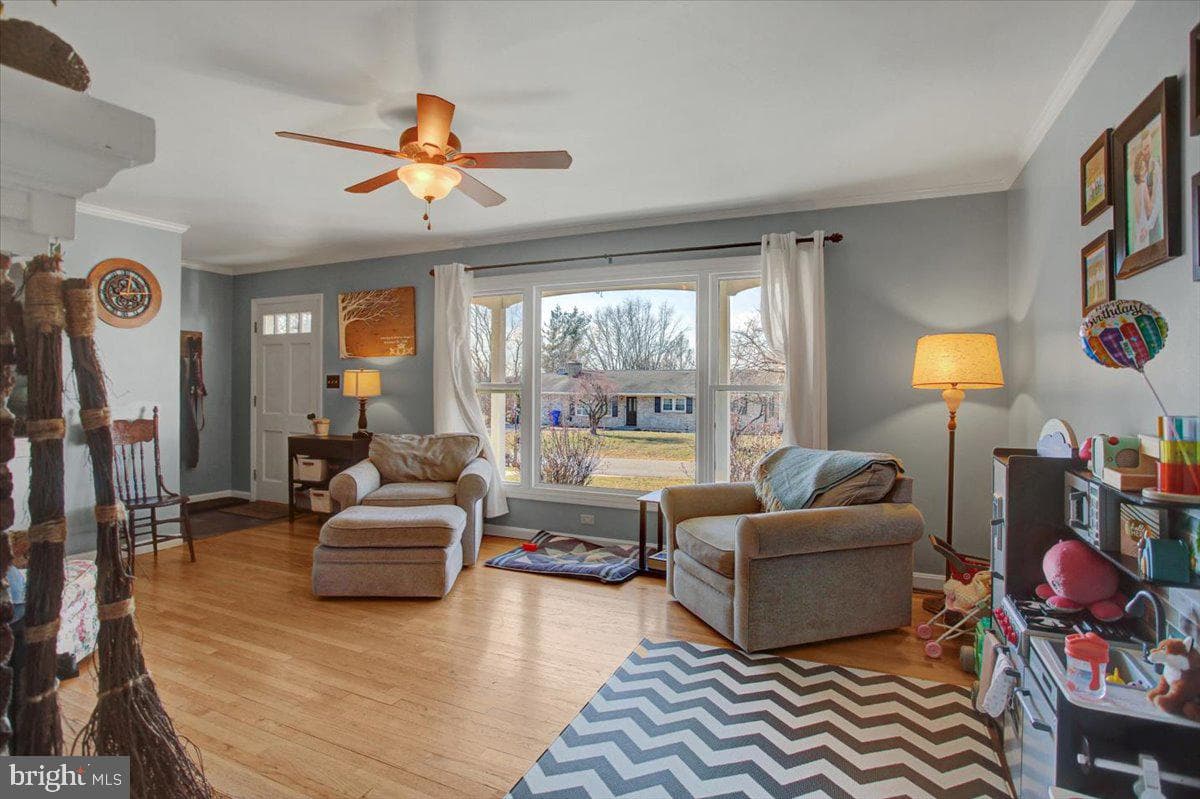 128 Hillside Drive photo 8