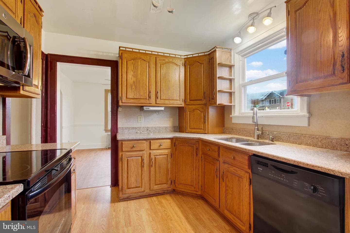 319 N Franklin Street photo 4