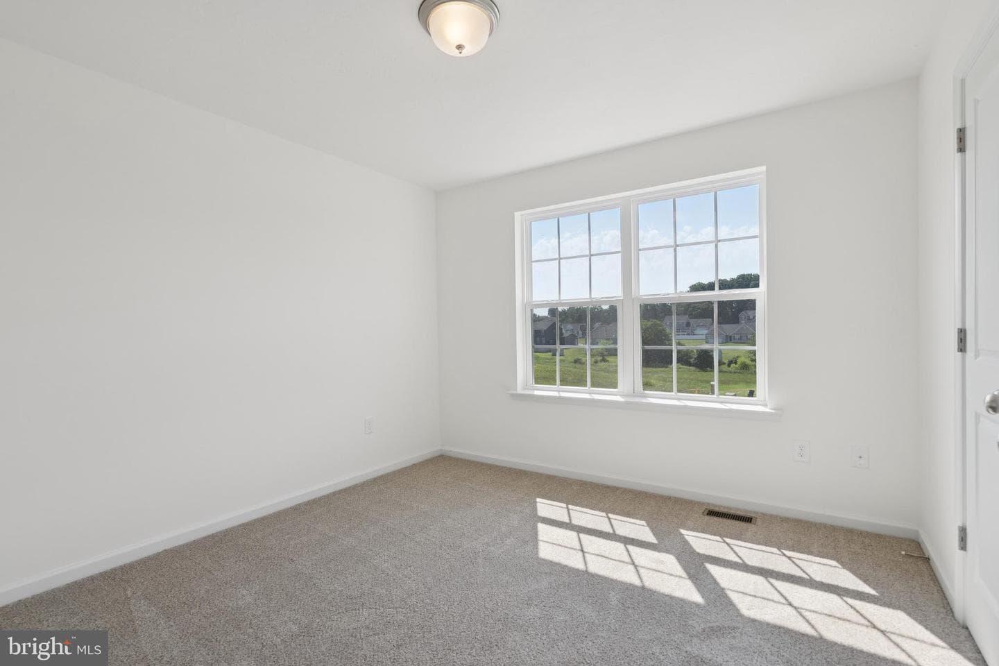 1668 Falcon Lane #243 photo 9