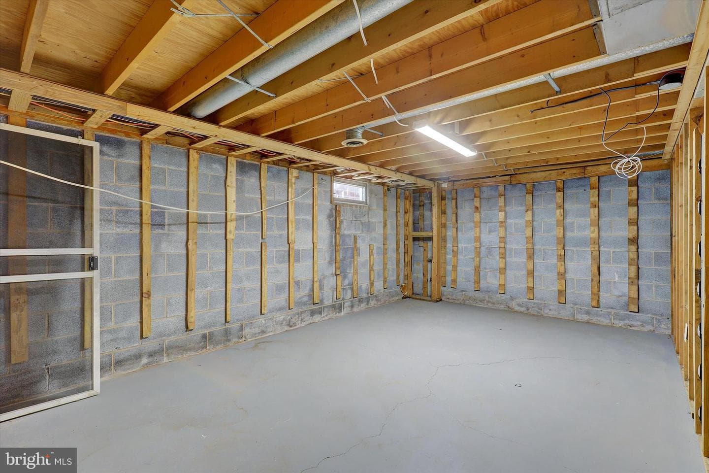 1370 3rd Avenue photo 24