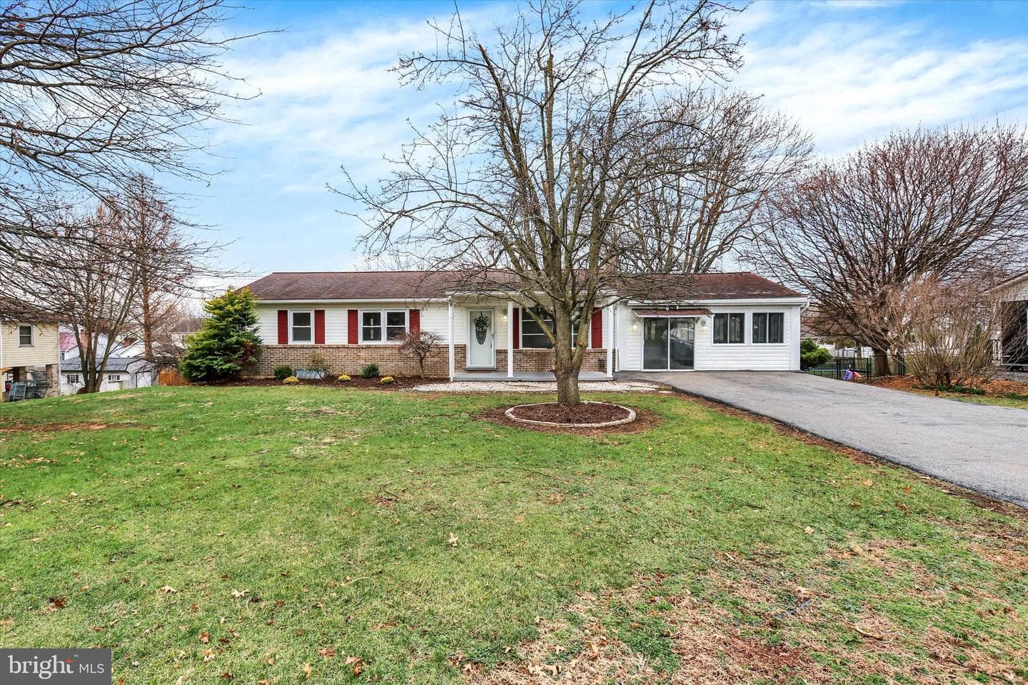 1370 3rd Avenue photo 28