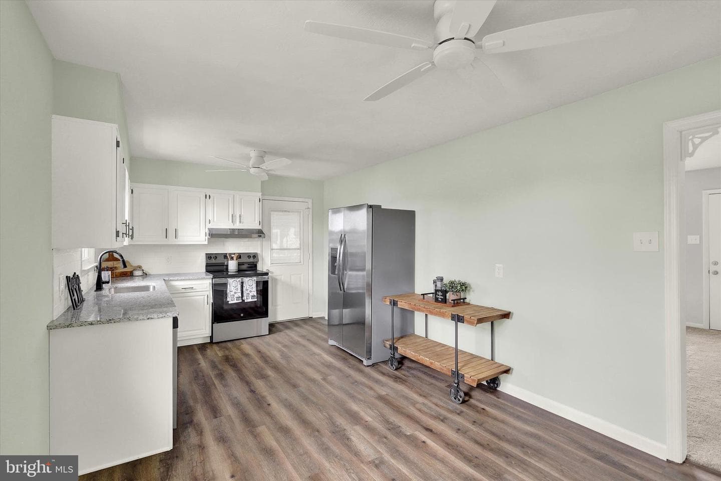 1370 3rd Avenue photo 6
