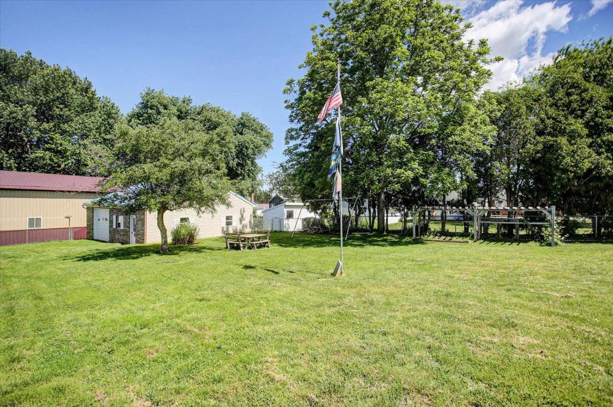 1343 Second Avenue photo 10