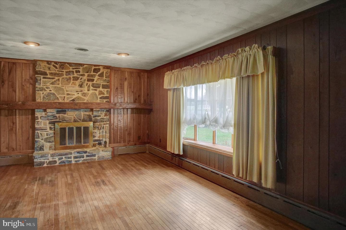 1343 Second Avenue photo 23