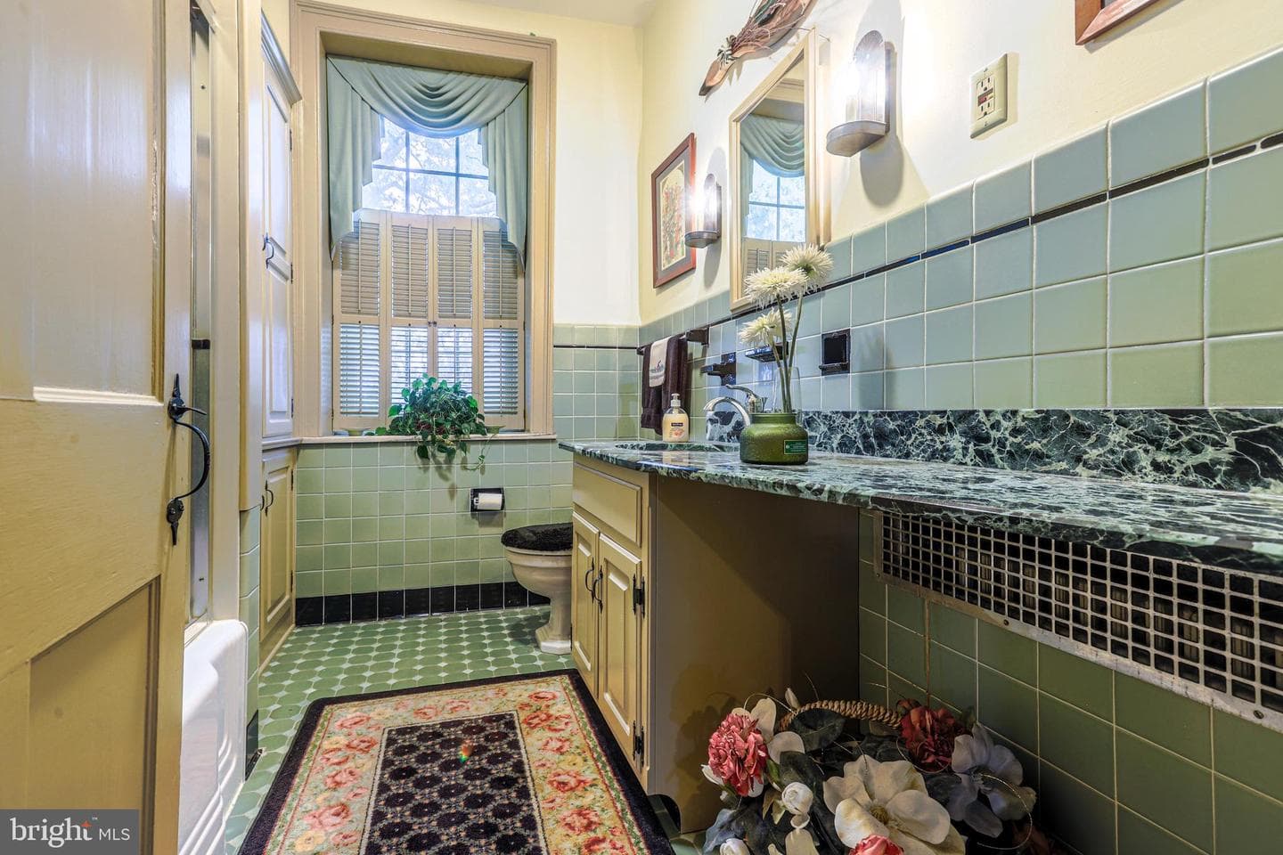 5645 Greenvillage Road photo 26