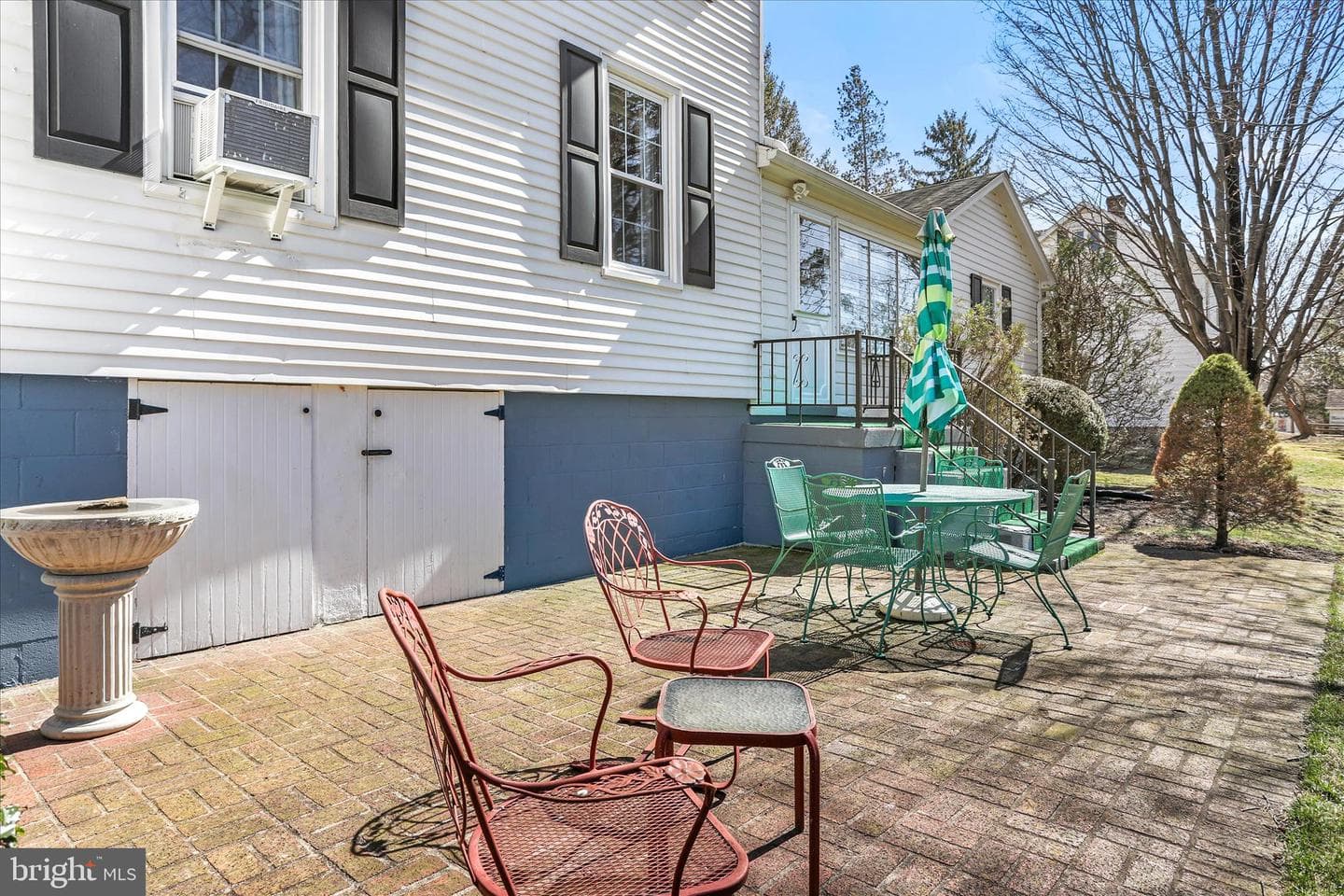 132 Faust Street photo 10