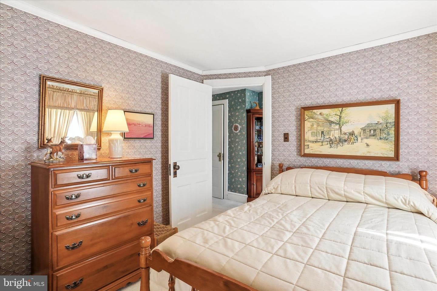 132 Faust Street photo 33