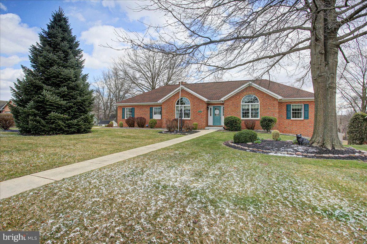 84 Monroe Drive photo 3