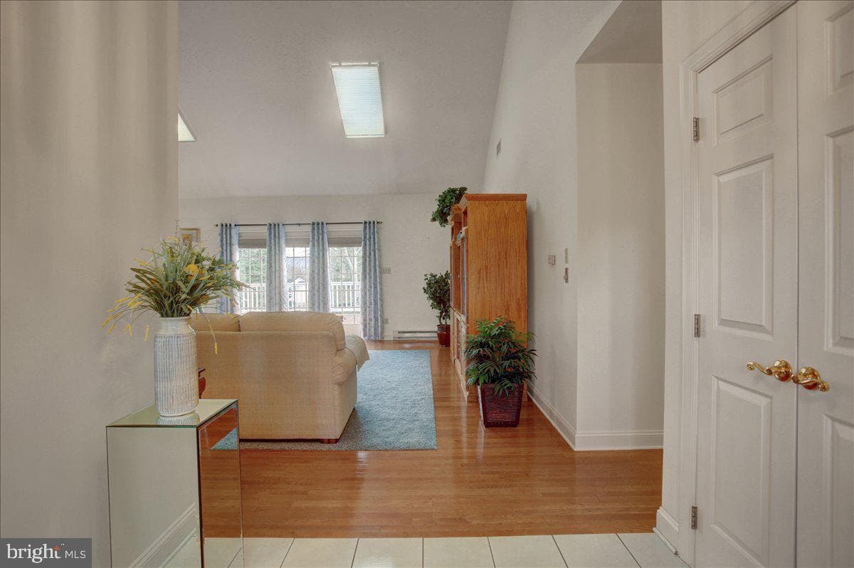 84 Monroe Drive photo 8