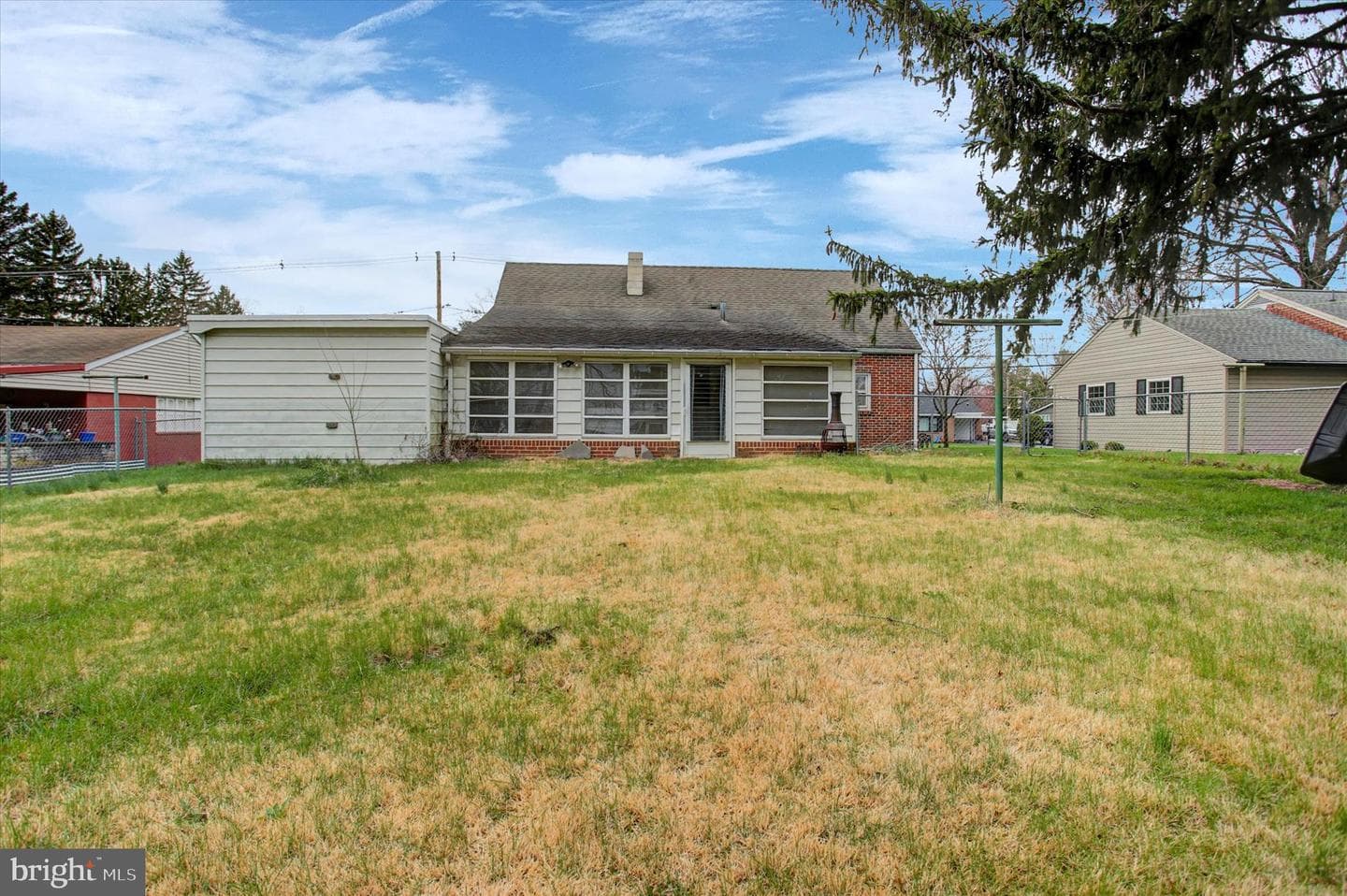 1842 Scotland Avenue photo 23